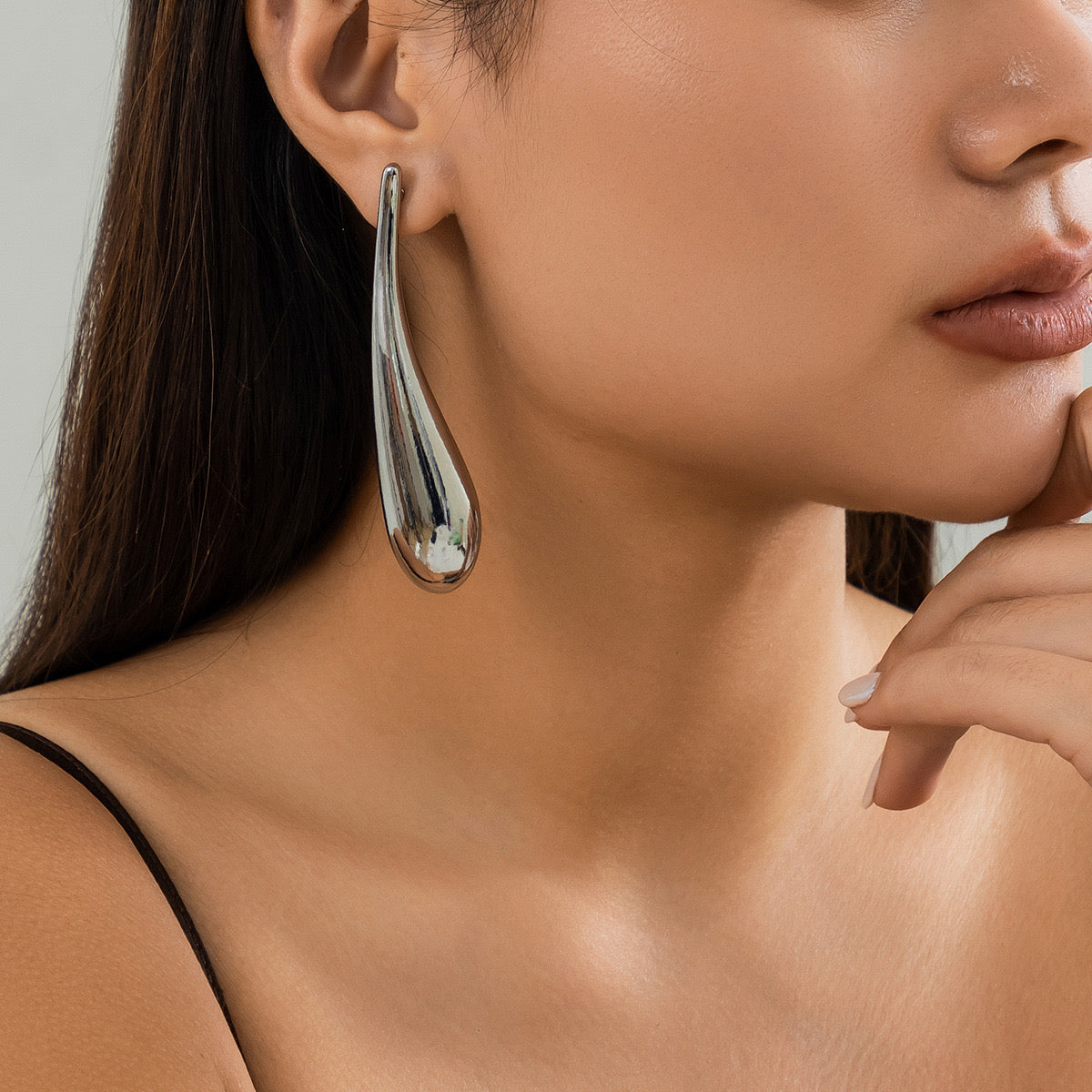 Everlasting Teardrop Earrings